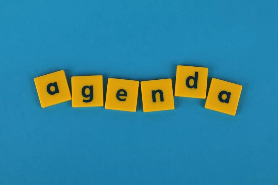 Pesan grup komunitas berisi jadwal kegiatan dan pembagian tugas